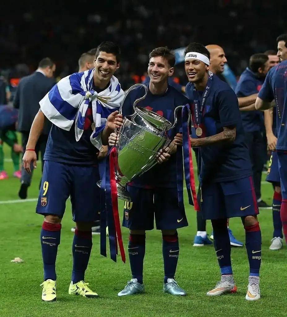 爱游戏app-晋级下一阶段引发热议！，梅西在利物浦比赛中出色防守气势如虹延续的简单介绍-爱游戏app